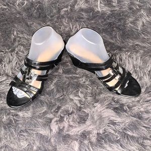 Sole Senseability Justine black silver wedges
